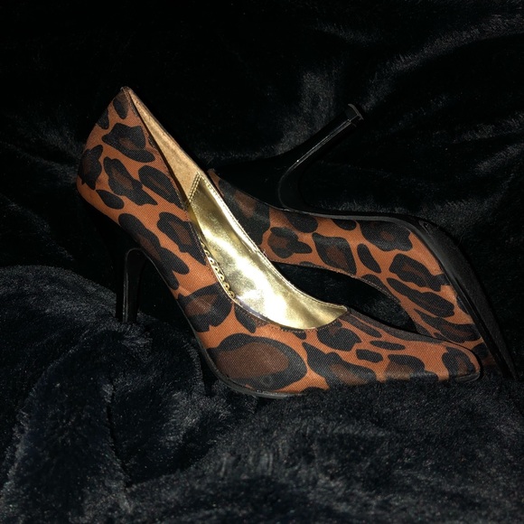 Rampage Heels - Picture 2 of 3